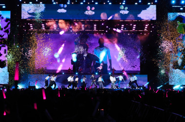 JSOL biến MBillion thành vũ trụ mèo hồng rực rỡ